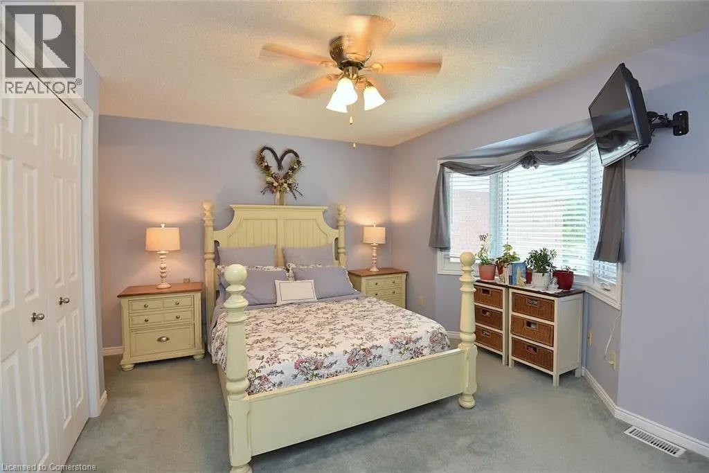 11 JACQUELINE Boulevard