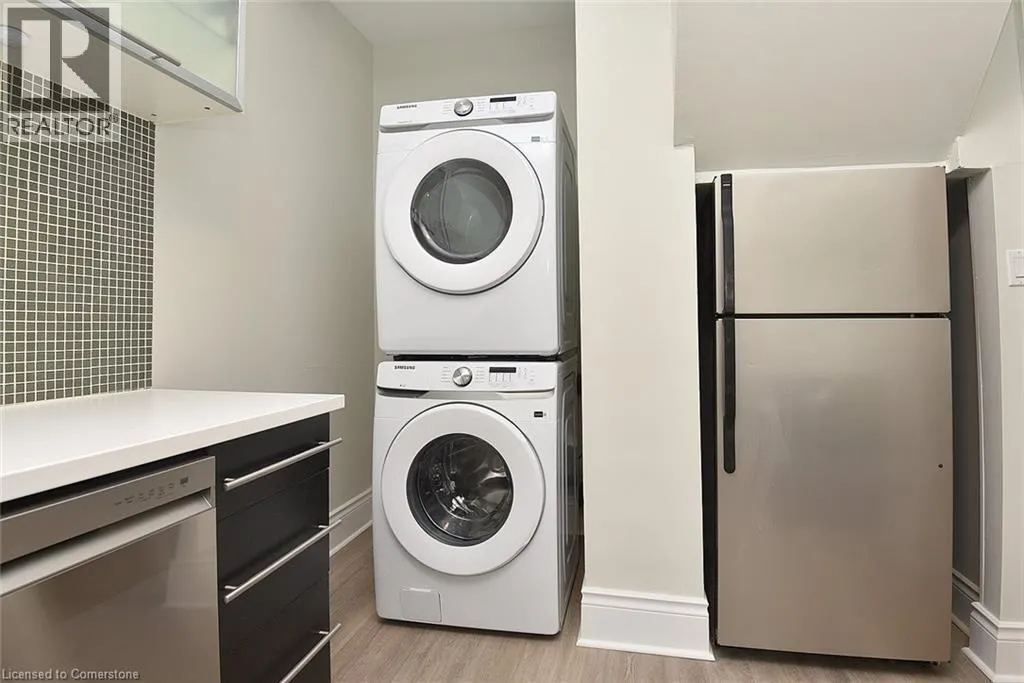 66 ERIE Avenue Unit# Upper, #Upper