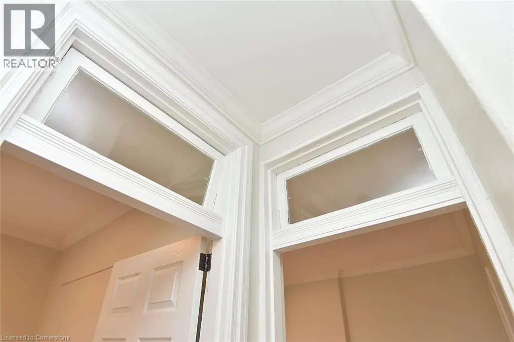 66 ERIE Avenue Unit# Upper, #Upper