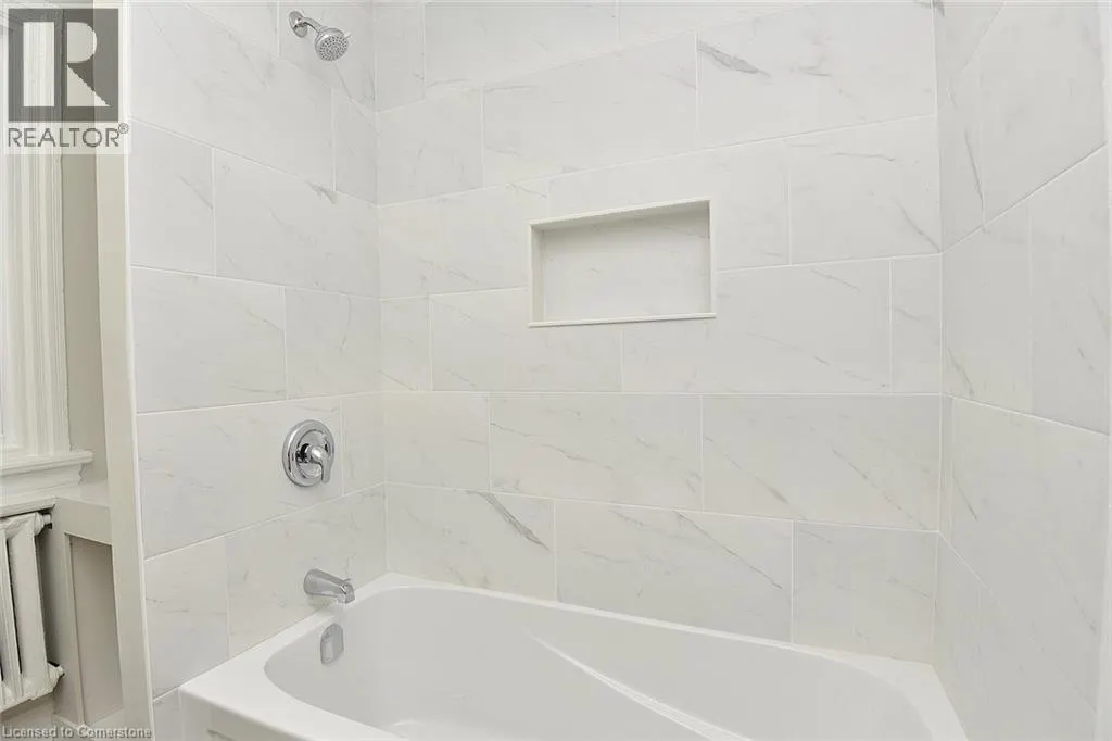 66 ERIE Avenue Unit# Upper, #Upper