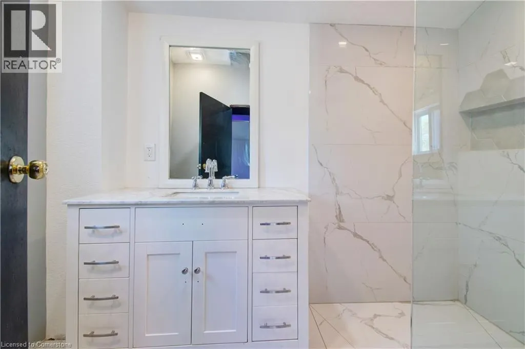85 EAST 37TH Street