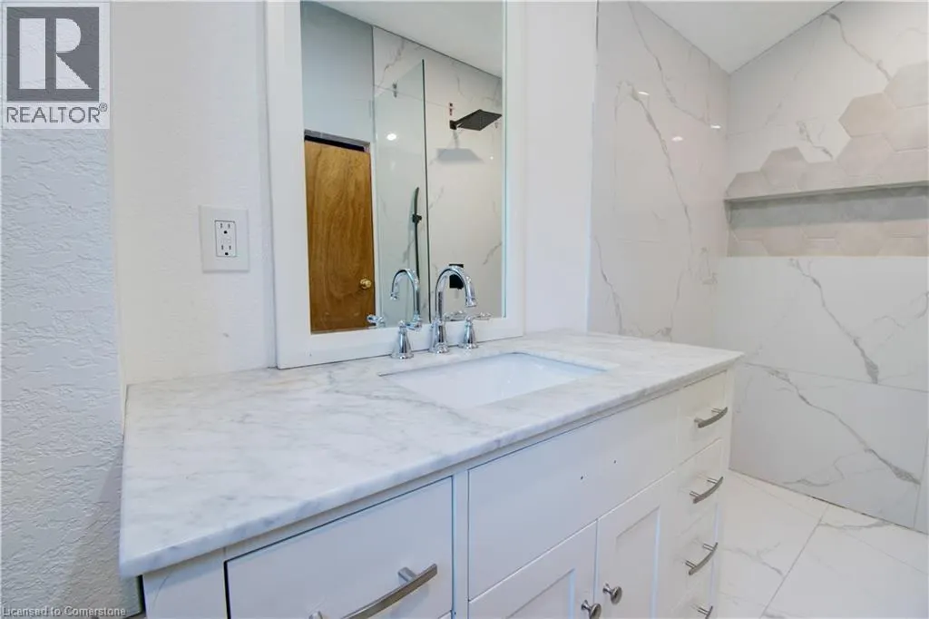 85 EAST 37TH Street