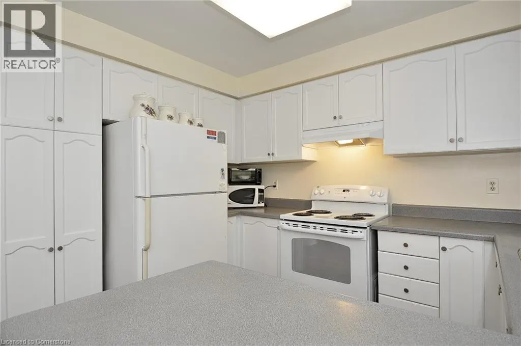 61 HARWOOD Road