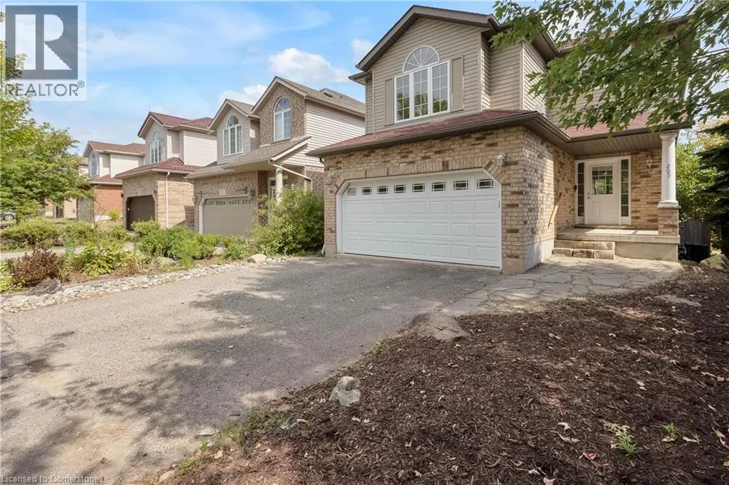 205 HOLBEACH Crescent