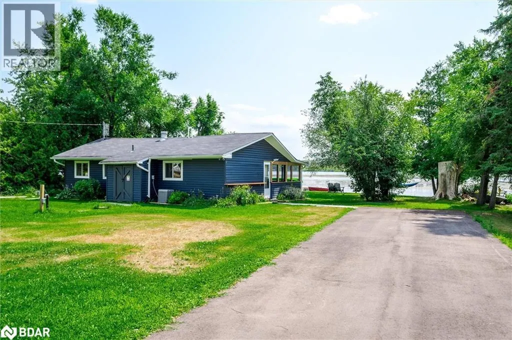 9 CHARLOTTE CRES Crescent
