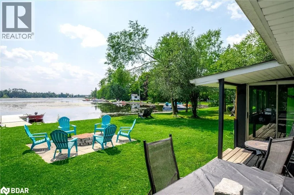 9 CHARLOTTE CRES Crescent