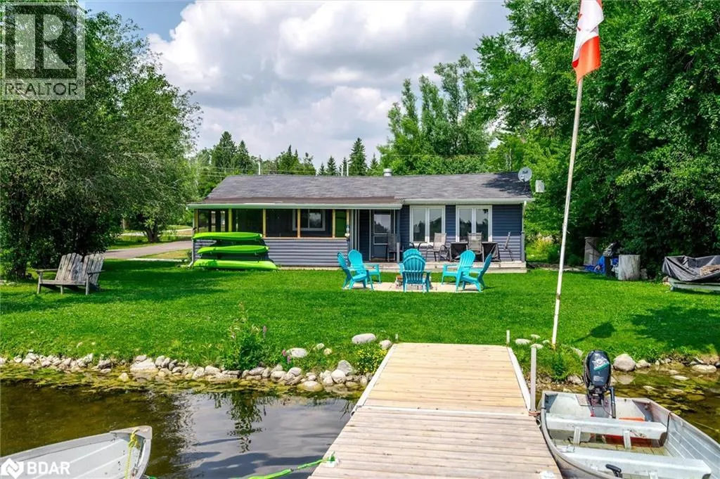 9 CHARLOTTE CRES Crescent