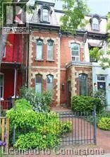 290 GERRARD Street E
