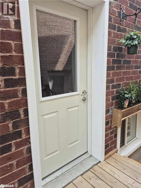 127 MUIRFIELD Drive Unit# LOWER LEVEL
