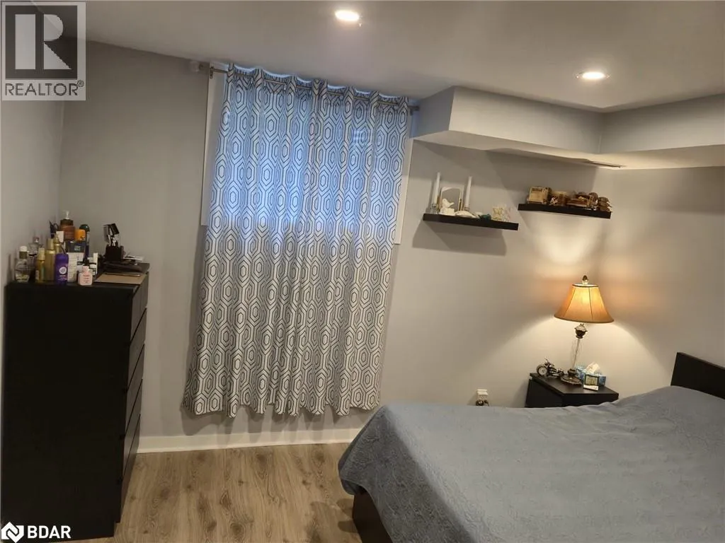 127 MUIRFIELD Drive Unit# LOWER LEVEL