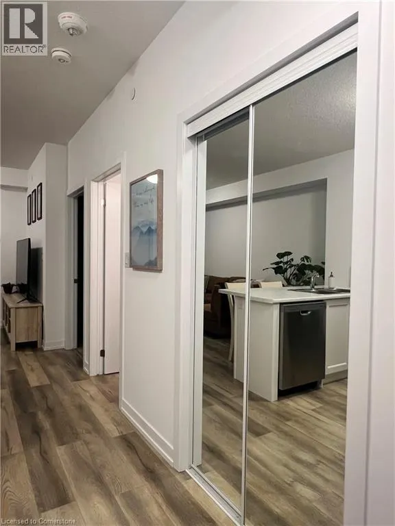 470 DUNDAS Street E Unit# 215, #215