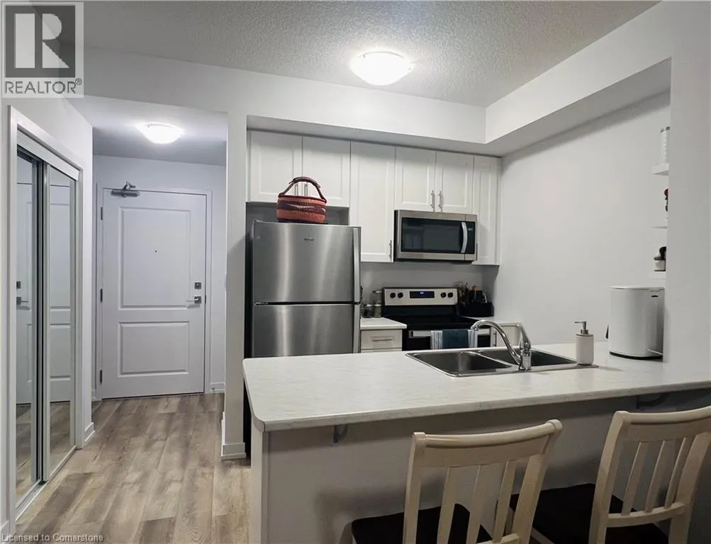 470 DUNDAS Street E Unit# 215, #215