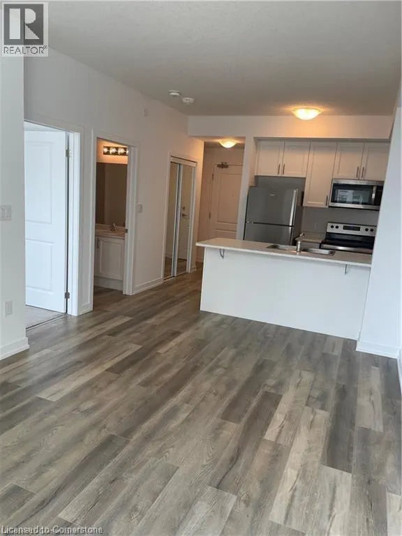 470 DUNDAS Street E Unit# 215, #215