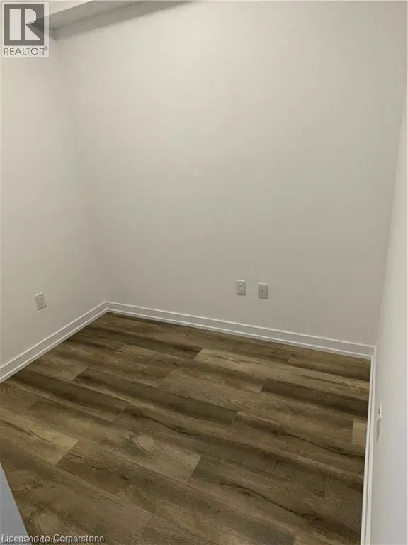 470 DUNDAS Street E Unit# 215, #215