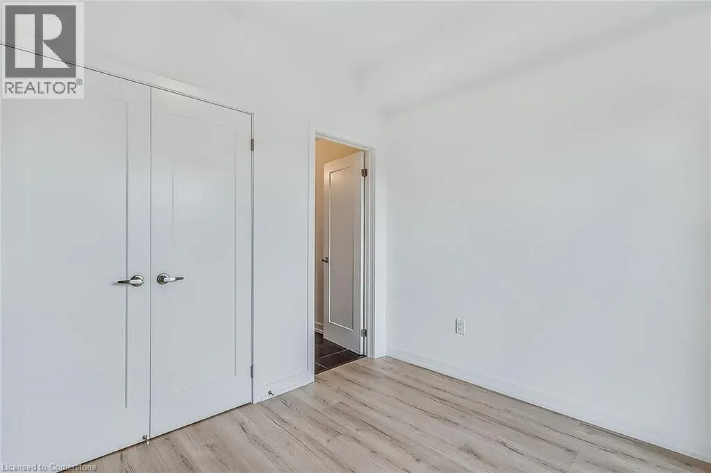 940 ST. DAVID Street N Unit# 10, #10