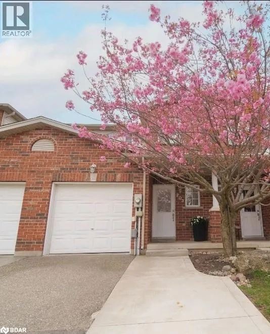 203 LANGLAW Drive