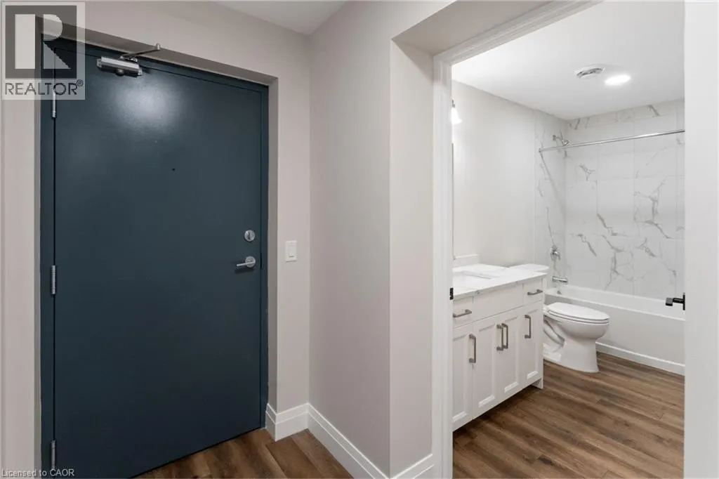 64 MAIN Street N Unit# 303, #303