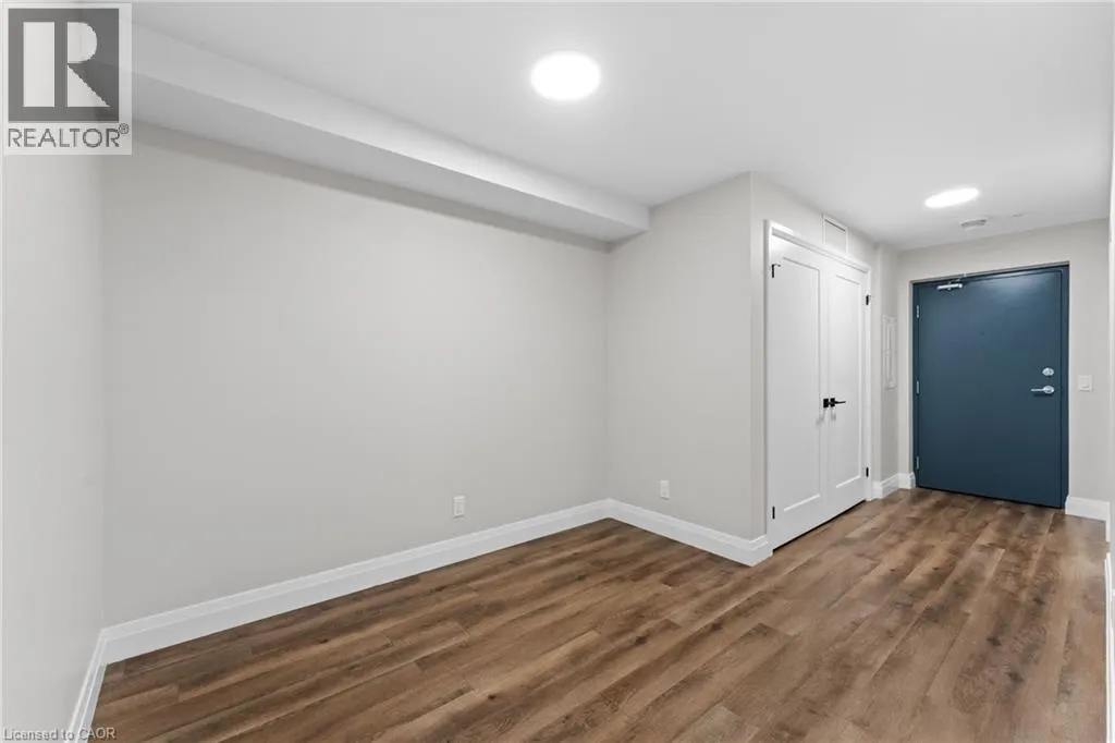 64 MAIN Street N Unit# 303, #303