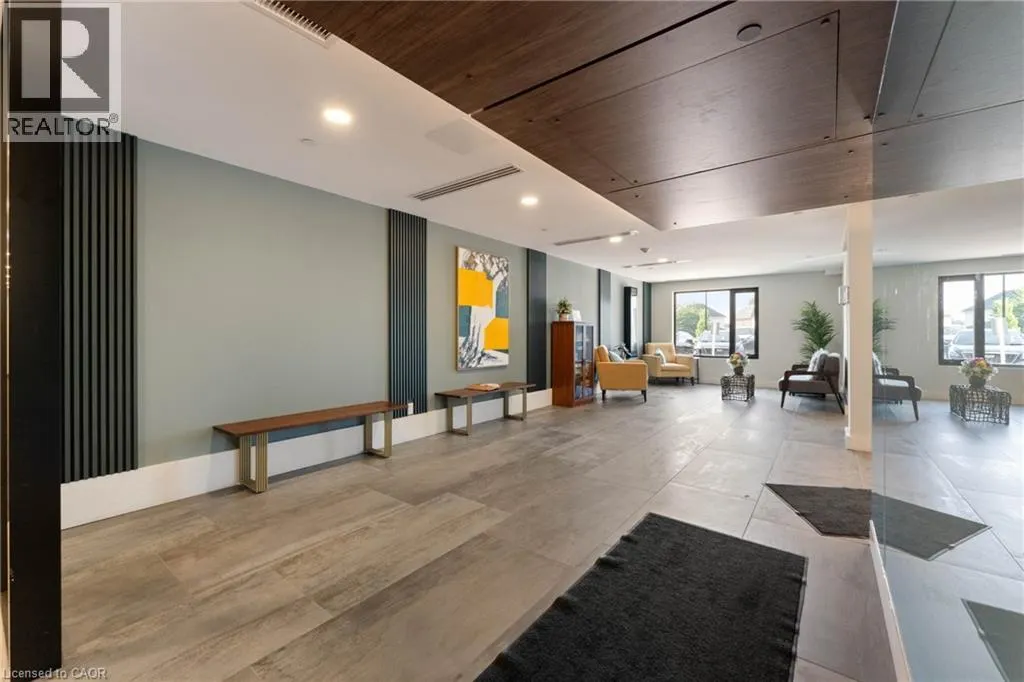 64 MAIN Street N Unit# 303, #303