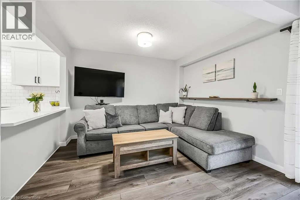 54 ARGYLE Street S Unit# 2, #2