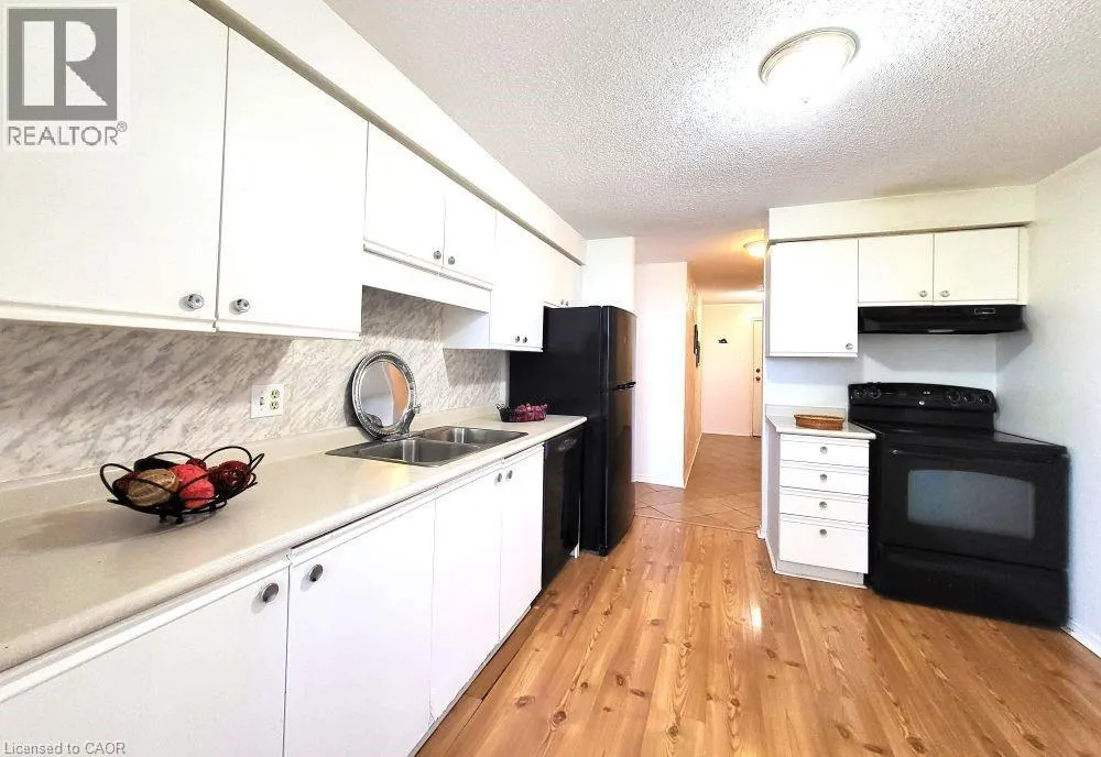 55 GREEN VALLEY Drive Unit# 1403, #1403