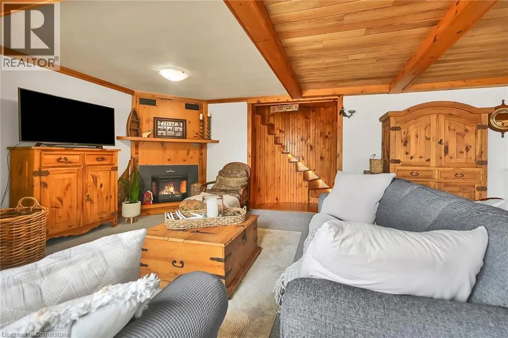 271 BLUE WATER Parkway