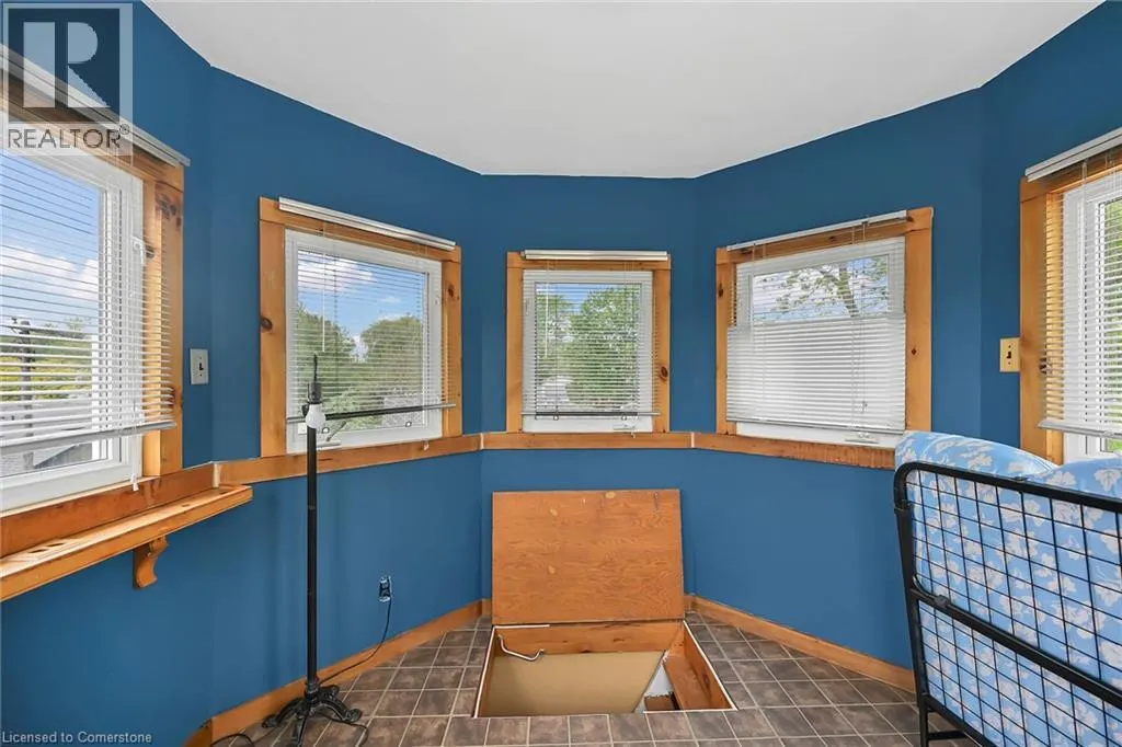 271 BLUE WATER Parkway