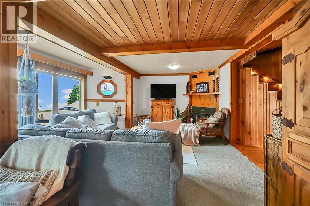 271 BLUE WATER Parkway