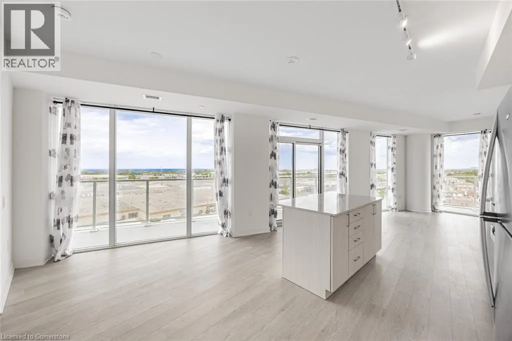 2782 BARTON Street E Unit# 916, #916