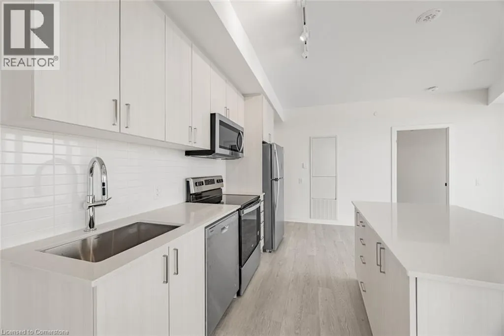 2782 BARTON Street E Unit# 916, #916