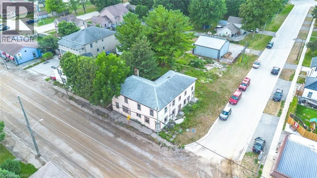 3 MAIN Street S