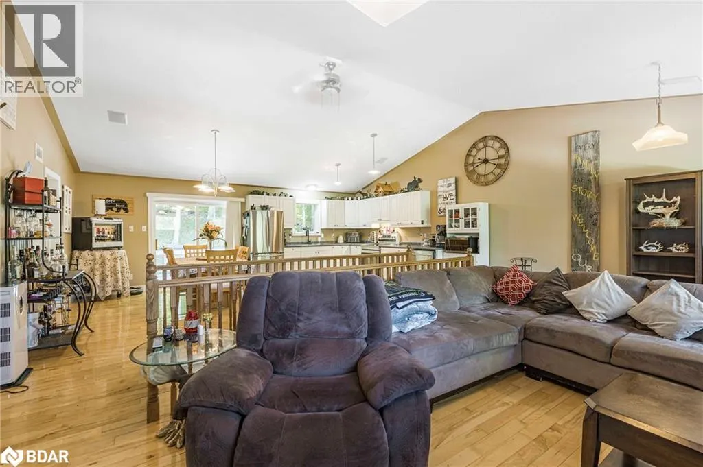 87 FARLAIN LAKE Road E