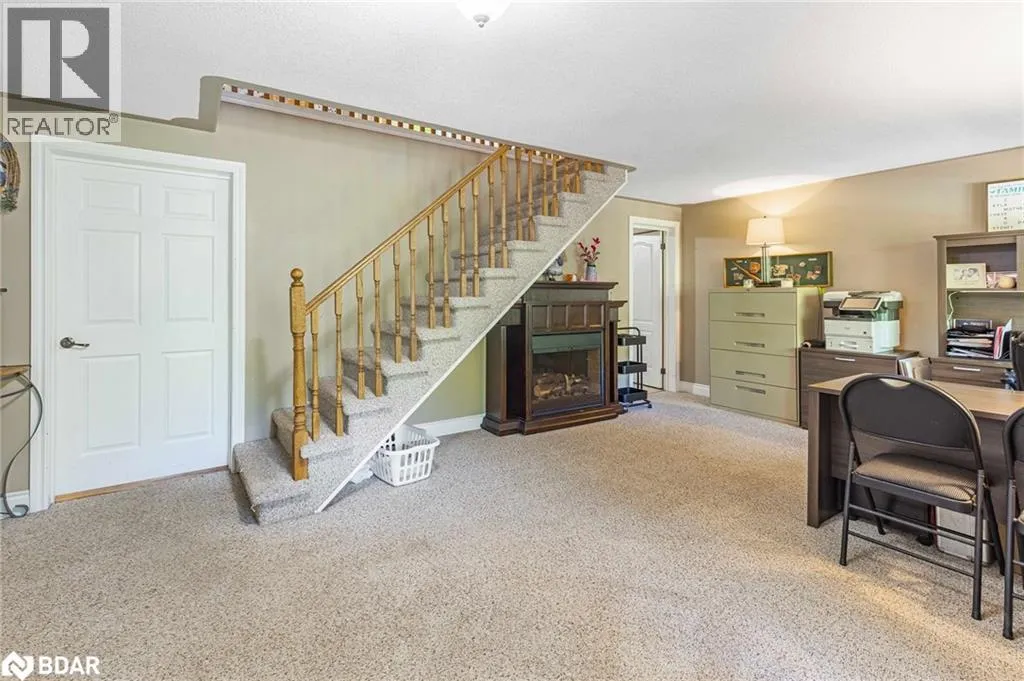 87 FARLAIN LAKE Road E