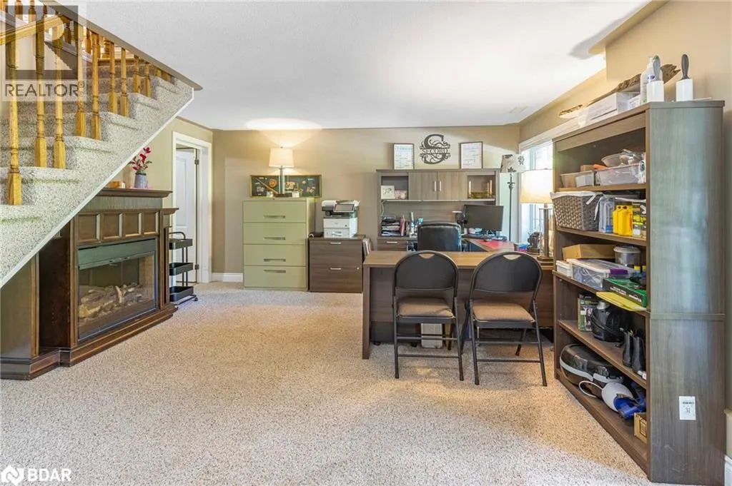 87 FARLAIN LAKE Road E