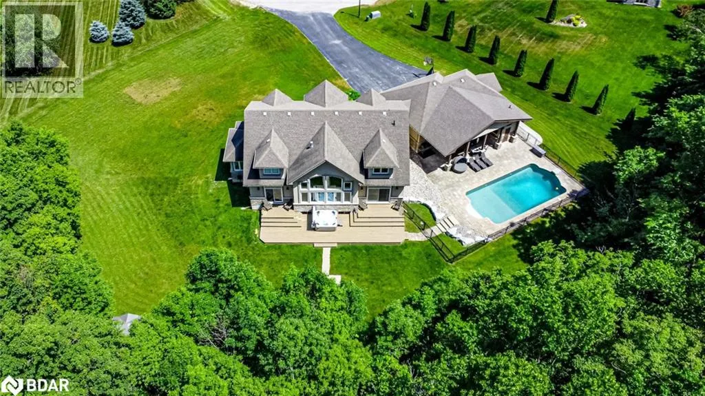 2 SUMACH Court