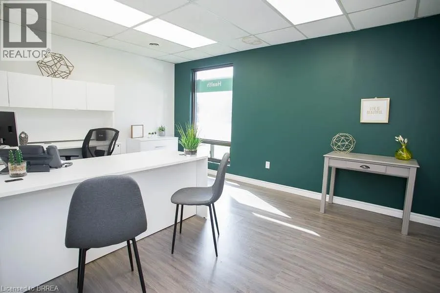 101 DONLY Drive S Unit# 3, #3