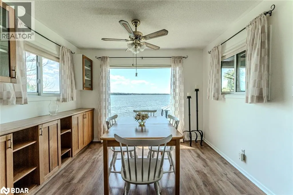 5580 PENETANGUISHENE Road