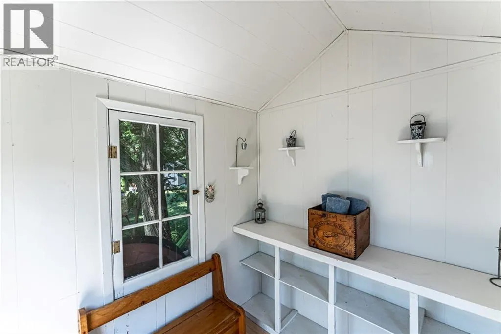 5580 PENETANGUISHENE Road