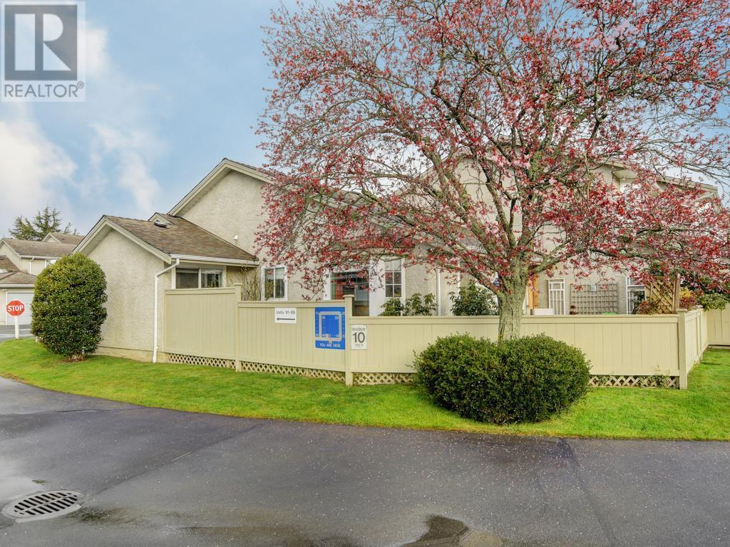 492600 Ferguson Rd, (MLS® 3926774) See this townhouse for sale in