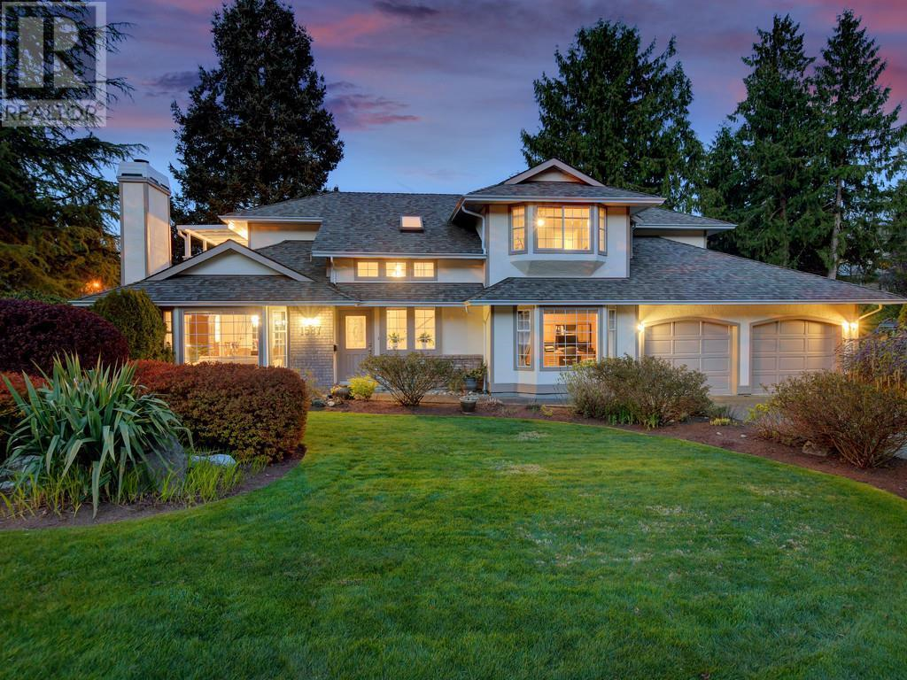 1587 Mayneview Terr, (MLS® 3956489) See this property for sale in