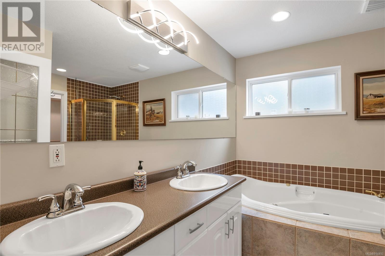 Listing 914493 - Large Photo # 23
