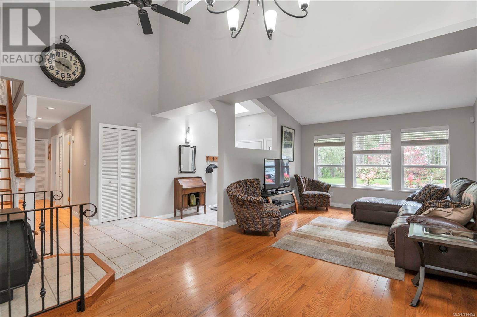 Listing 914493 - Large Photo # 3