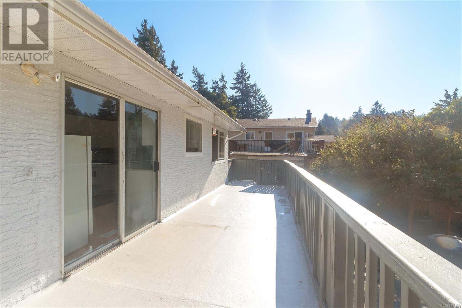 Listing 917139 - Large Photo # 35