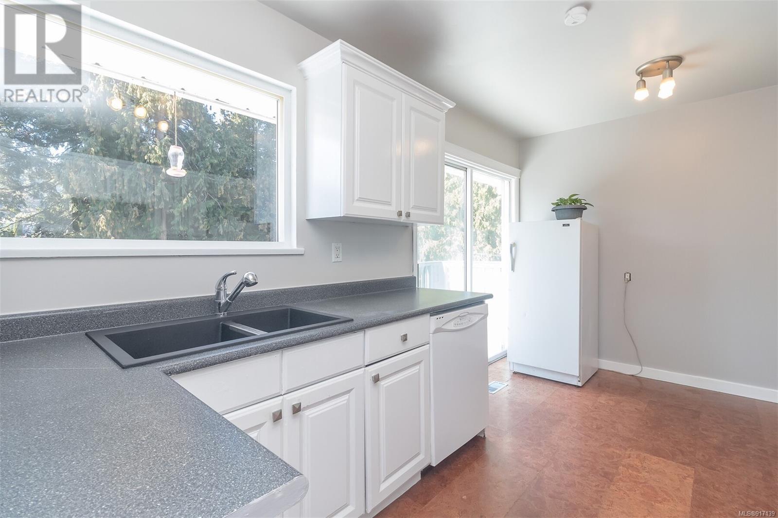 Listing 917139 - Large Photo # 63