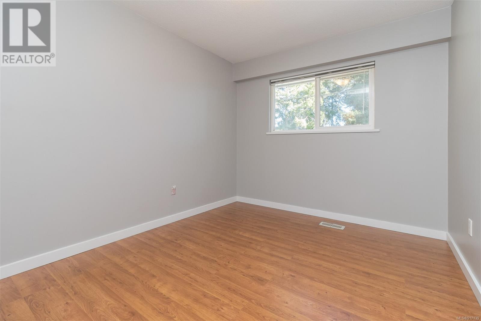 Listing 917139 - Large Photo # 19