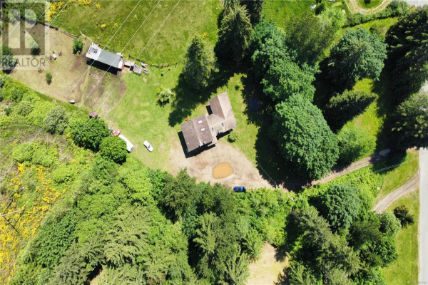 4080 York Rd, Campbell River