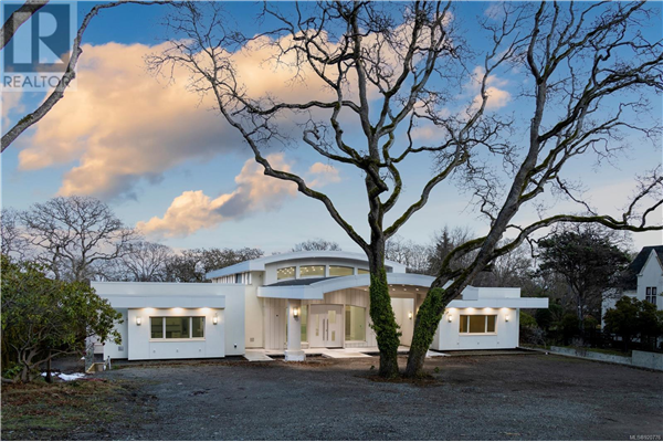 3355 Midland Rd, Oak Bay