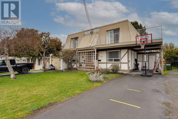 2031/2033 Melville Dr, Sidney