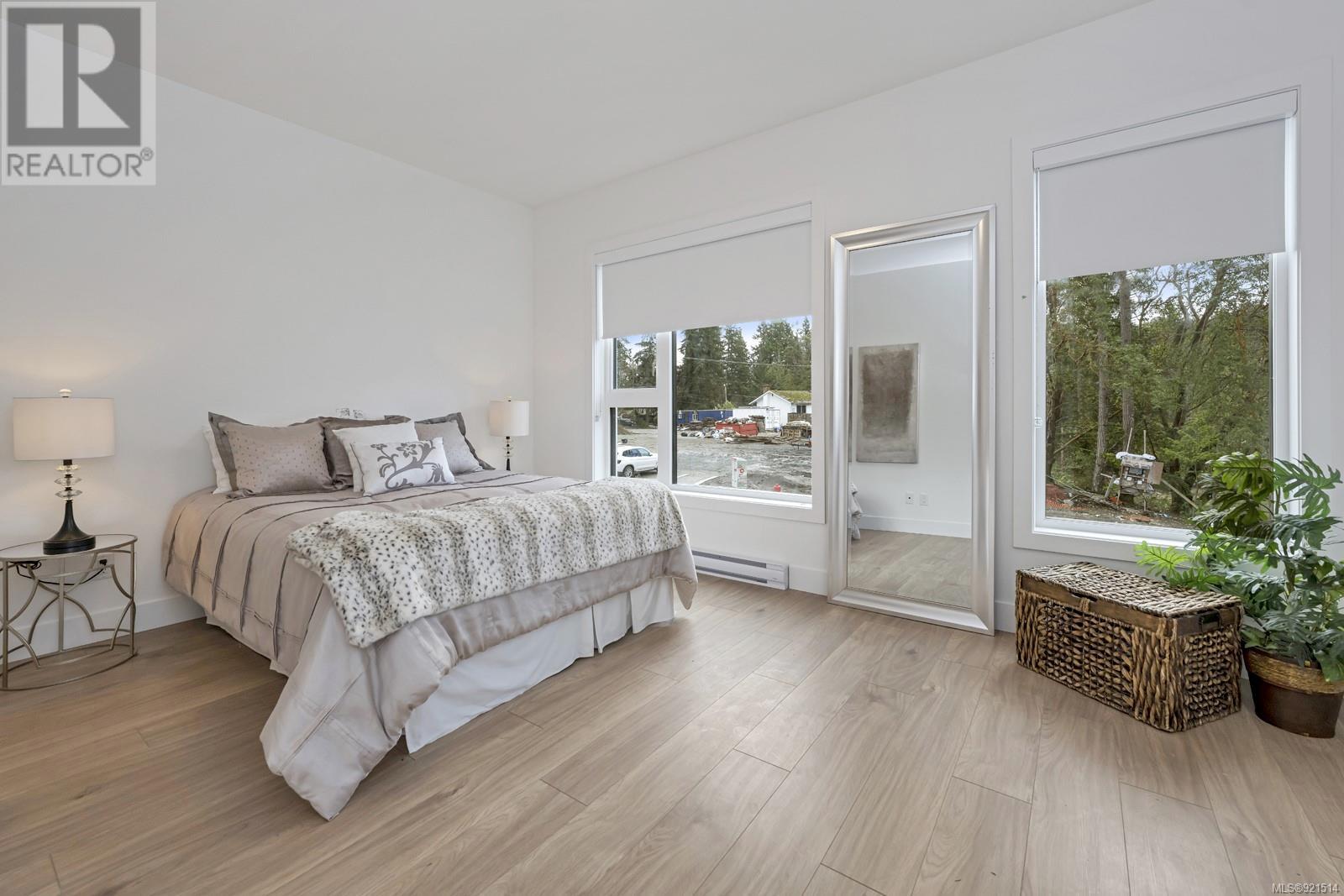 10 2330 Sooke Rd, #10