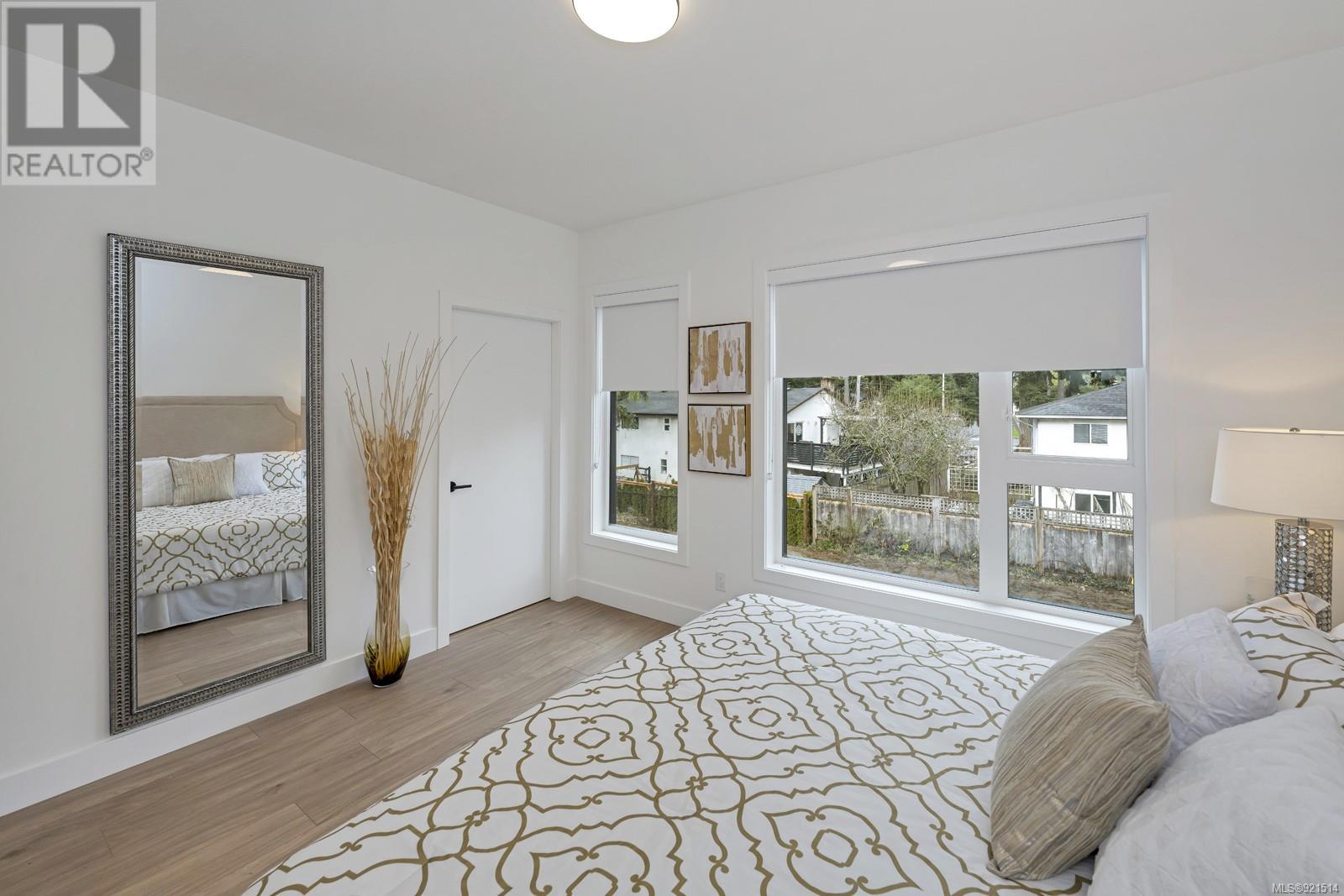 10 2330 Sooke Rd, #10